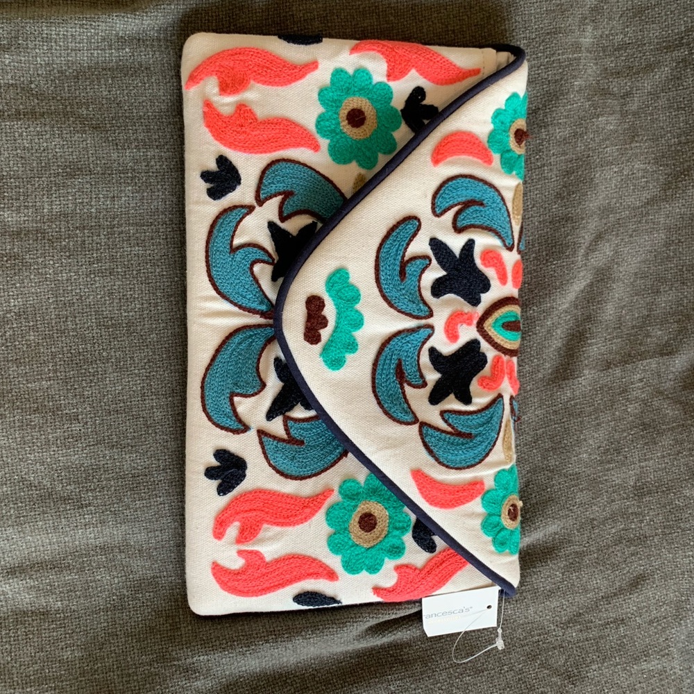 Floral Embroidered Clutch